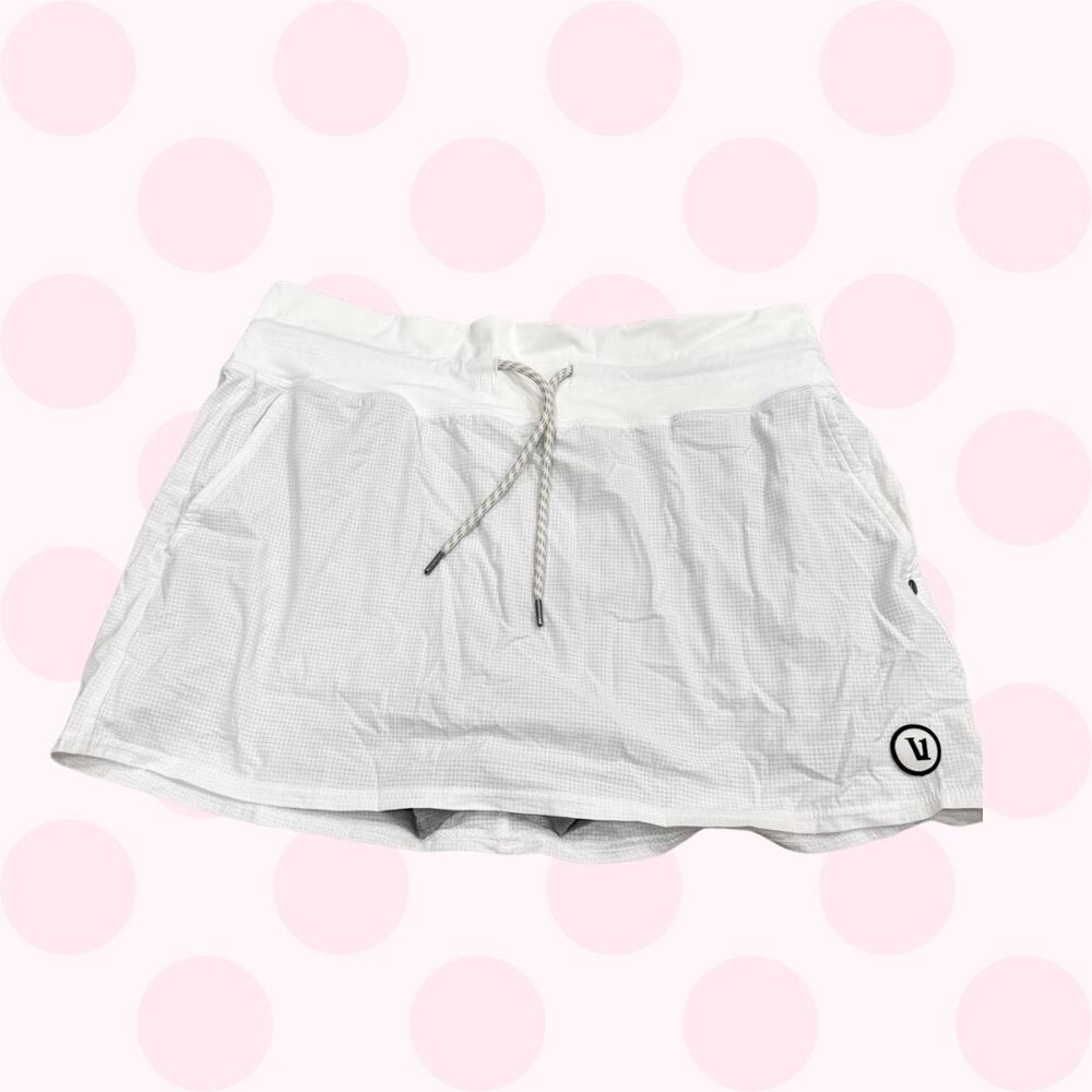 Vuori Seabreeze White Athletic Skirt Skort Size Large